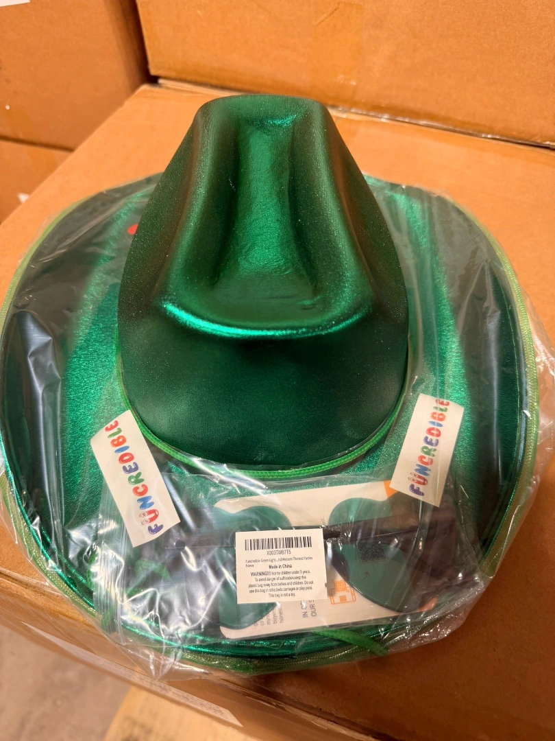 FUNCREDIBLE Assorted Hats | New Overstocks Manifested Load